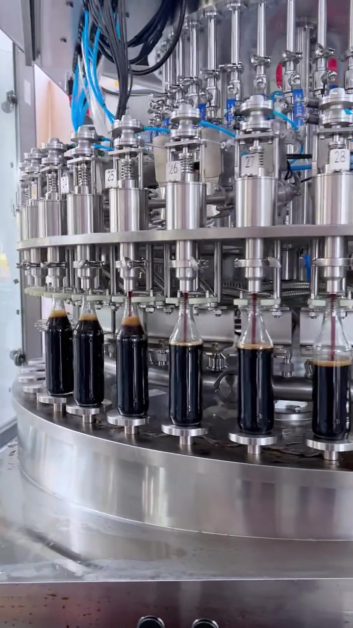 酱料灌装设备在规模化车间灌装酱料
